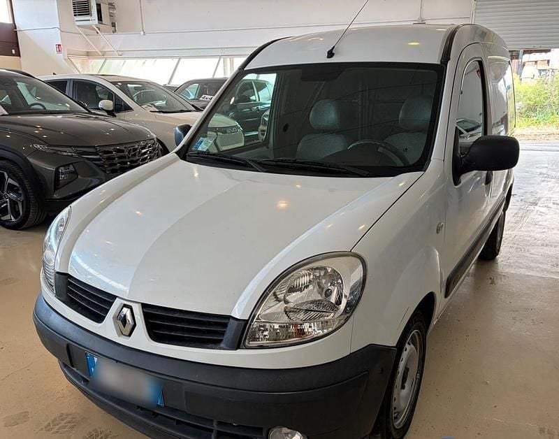 Usata Renault Kangoo 67 CV (49 kW) 2009 Bianco