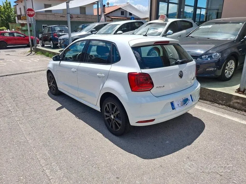 Usata VW Polo Comfortline 75 CV (55 kW) 2015 Bianco Berlina