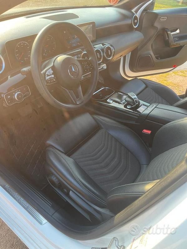 Usata Mercedes A180 2020 Bianco Utilitaria