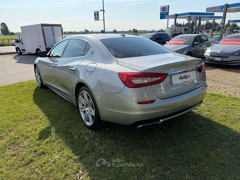 Begagnad Maserati Quattroporte 530 HK (389 kW) 2015 Silver Sedan
