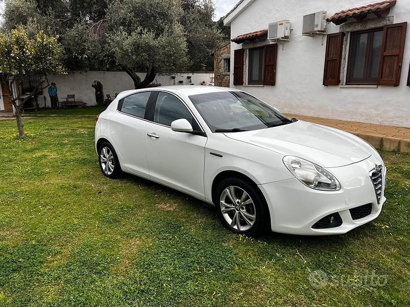 Usata Alfa Romeo Giulietta 105 CV (77 kW) 2011 Utilitaria