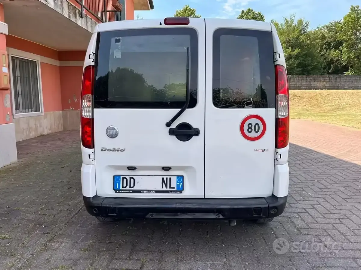 Usata Fiat Doblò 75 CV (55 kW) 2006 Bianco Monovolume