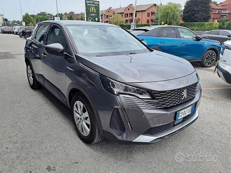 Usata Peugeot 3008 Business-Line 130 CV (95 kW) 2021 Grigio SUV