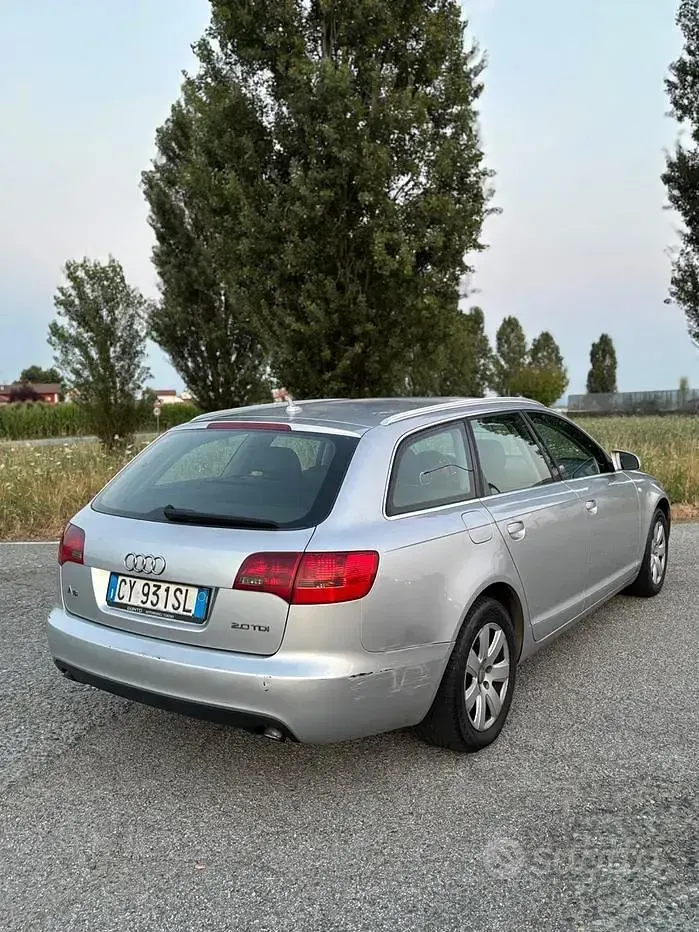 Usata Audi A6 140 CV (102 kW) 2005 Grigio Station wagon