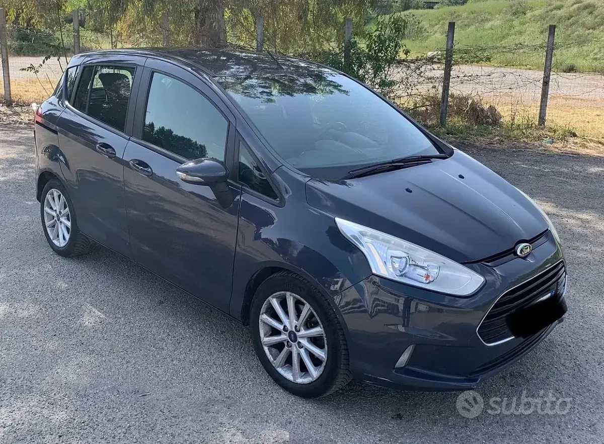Usata Ford B-MAX Titanium 95 CV (69 kW) 2013 Blu Monovolume