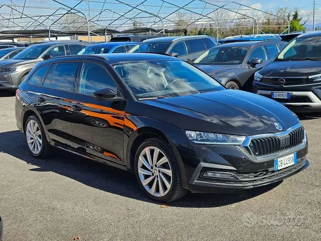Käytetty Skoda Octavia Executive 150 HP (110 kW) 2020 Harmaa Farmari