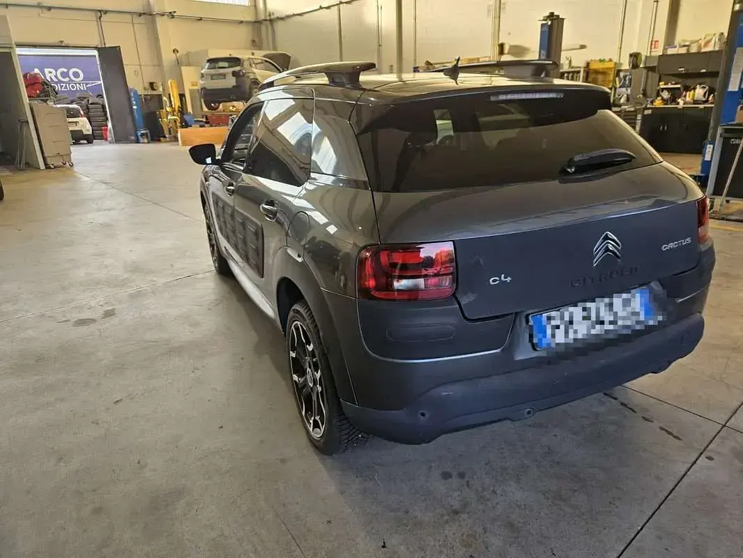 Usata Citroën C4 Live 99 CV (72 kW) 2017 Grigio SUV