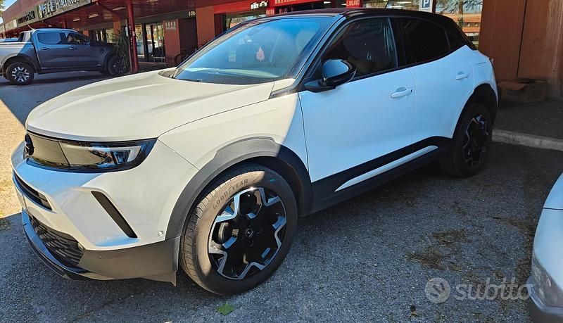 Usata Opel Mokka 130 CV (95 kW) 2023 Bianco SUV