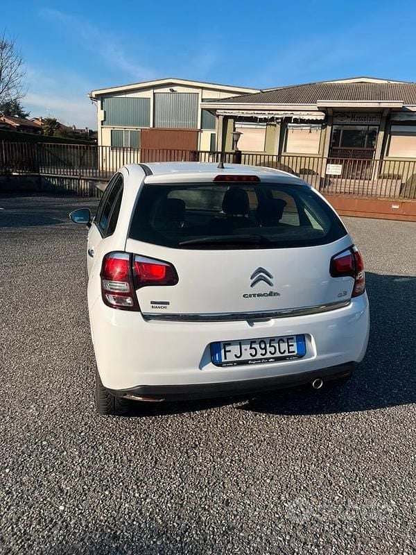 Usata Citroën C3 Feel 75 CV (55 kW) 2017 Bianco Berlina