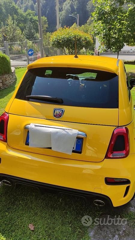 Usata Abarth 595 145 CV (106 kW) 2018 Giallo Utilitaria