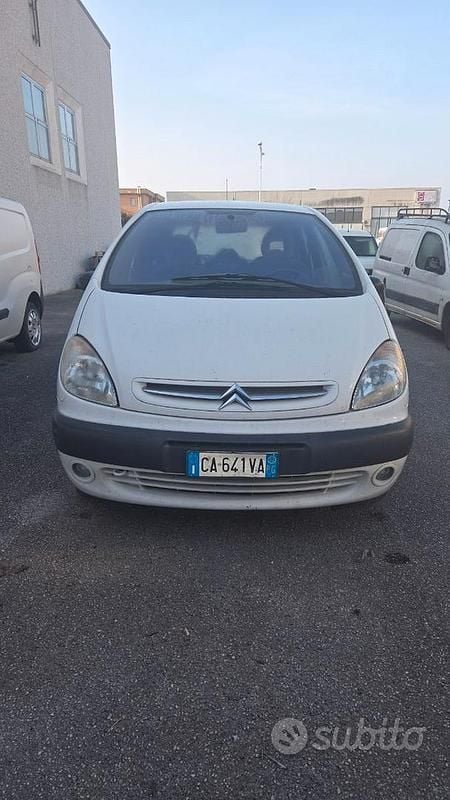 Usata Citroën Xsara Picasso 2002 Bianco Monovolume