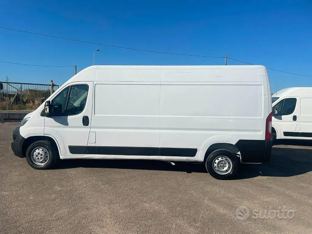 Usata Citroën Jumper 140 CV (102 kW) 2021 Bianco Monovolume