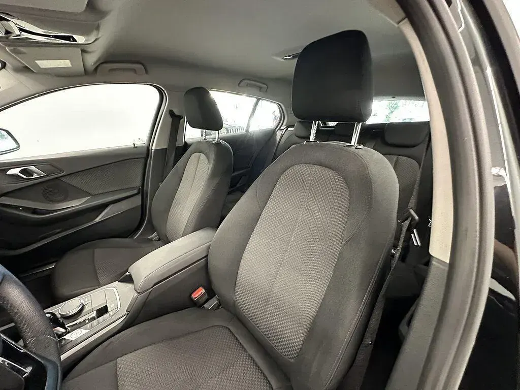Usata BMW 120 Advantage 190 CV (139 kW) 2023 Nero Utilitaria