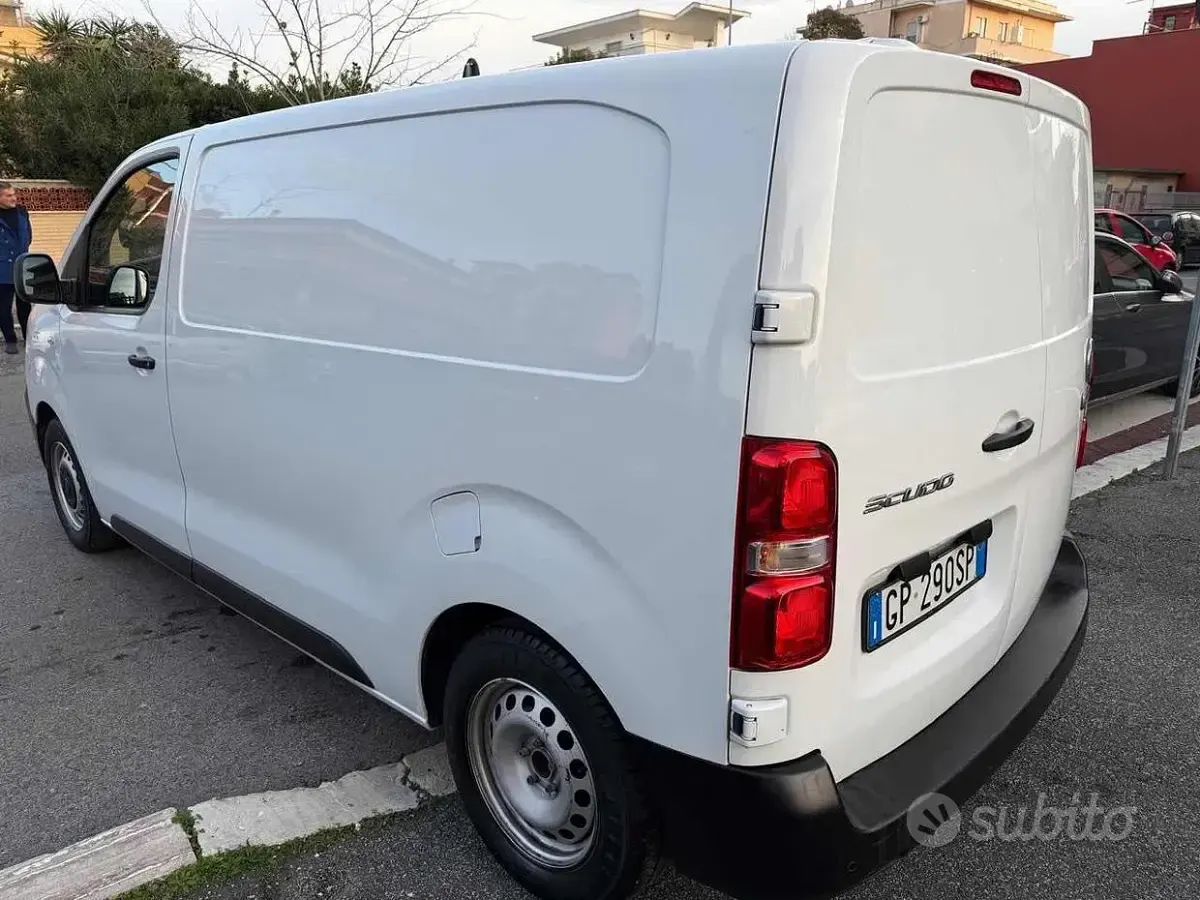Usata Fiat Scudo Lounge 120 CV (88 kW) 2023 Bianco Furgone