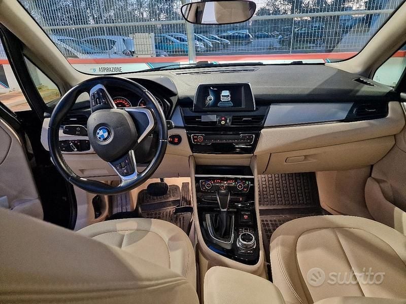 Usata BMW 218 150 CV (110 kW) 2017 Nero Monovolume
