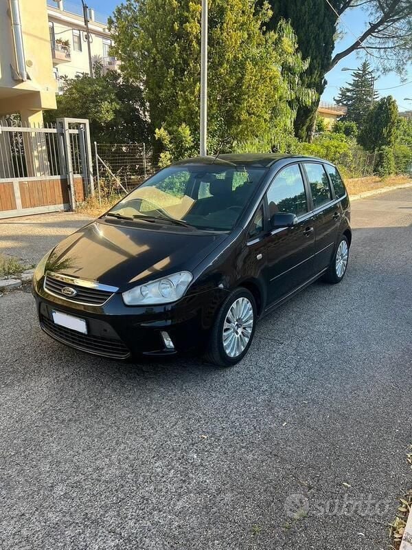 Usata 2010 Ford C-MAX Titanium Monovolume | 3800 € (Buon prezzo) - Immagine 1/4