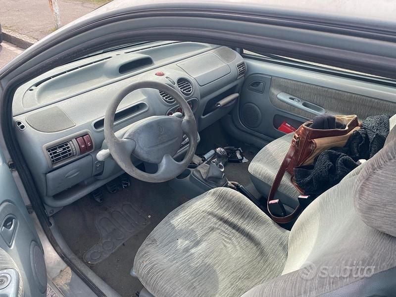 Usata Renault Twingo 2003 Grigio Utilitaria