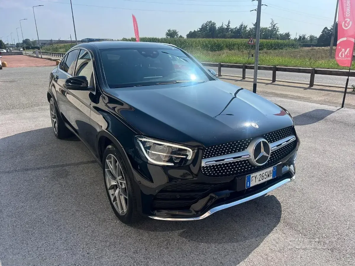 Usata Mercedes GLC220 Premium 194 CV (142 kW) 2019 Nero SUV