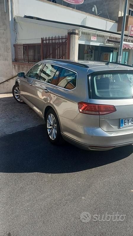 Usata VW Passat 150 CV (110 kW) 2015 Grigio Station wagon