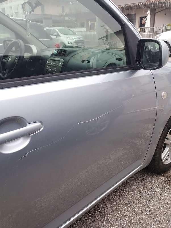 Usado Subaru Justy 69 CV (50 kW) 2009 Utilitario