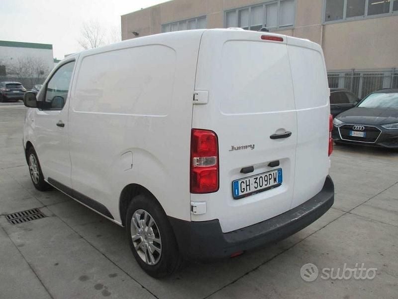 Usata Citroën Jumpy 102 CV (75 kW) 2021 Bianco Monovolume