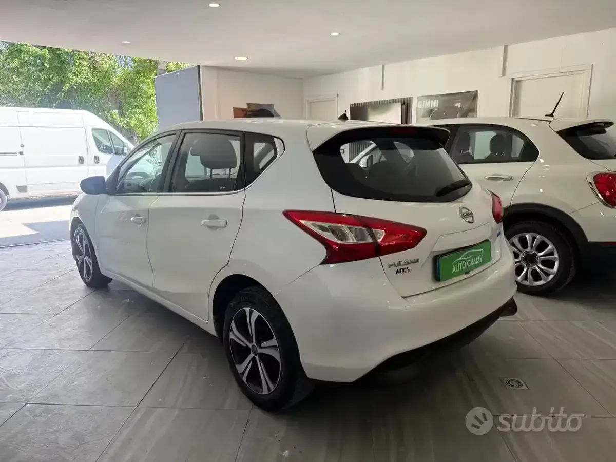 Usata Nissan Pulsar 110 CV (80 kW) 2014 Bianco Utilitaria