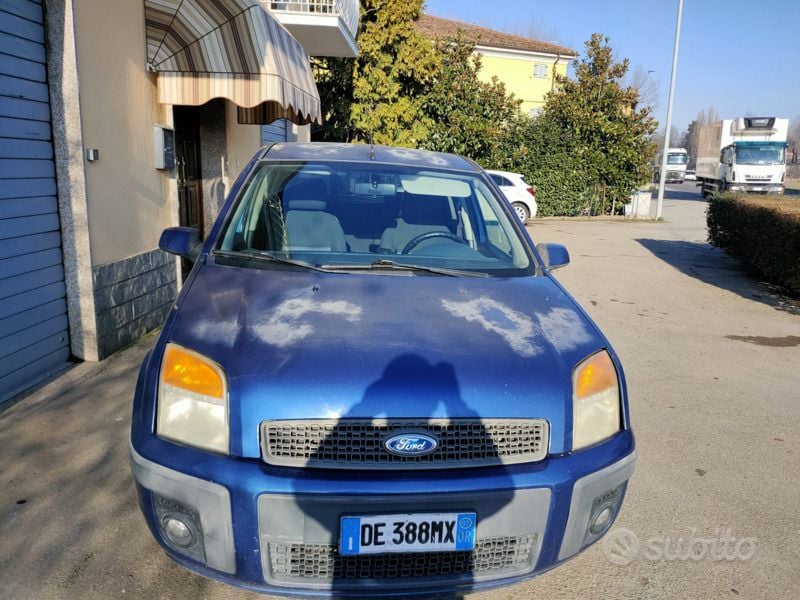 Usata Ford Fusion 68 CV (50 kW) 2007 Blu Berlina