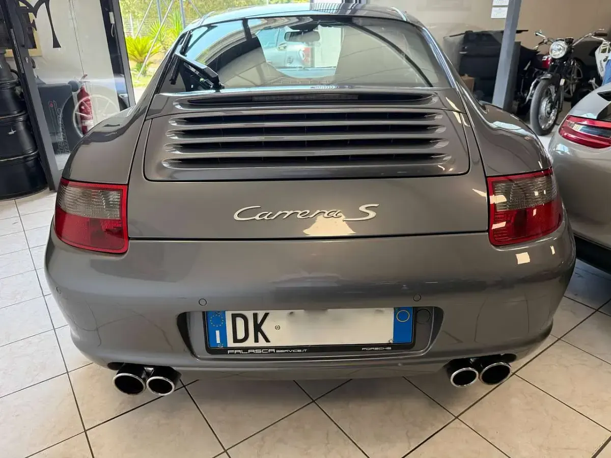 Usata Porsche 997 355 CV (261 kW) 2006 Grigio Coupé