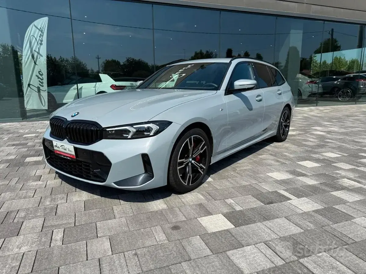 Usata BMW 318 M Sport 150 CV (110 kW) 2025 Grigio Station wagon