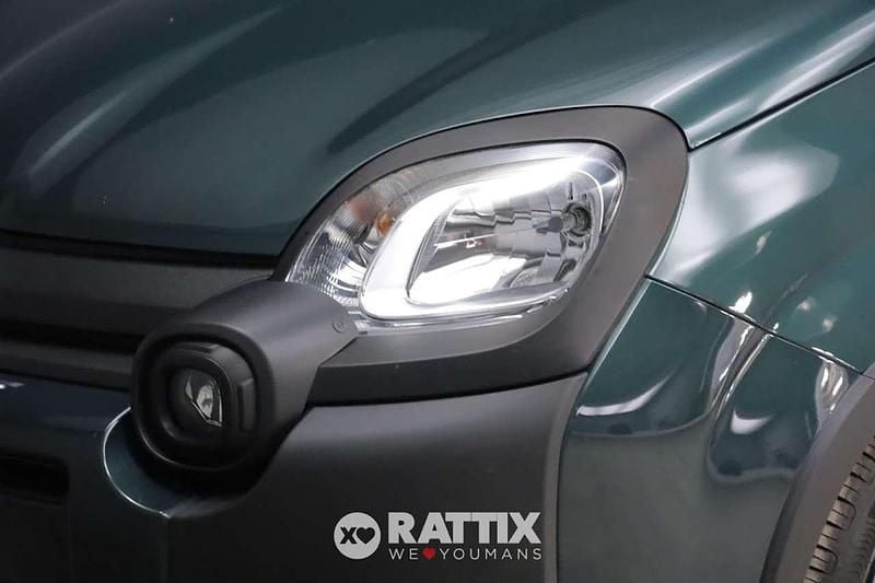 Usata Fiat Panda Cross Cross 69 CV (50 kW) 2025 Verde foresta Utilitaria