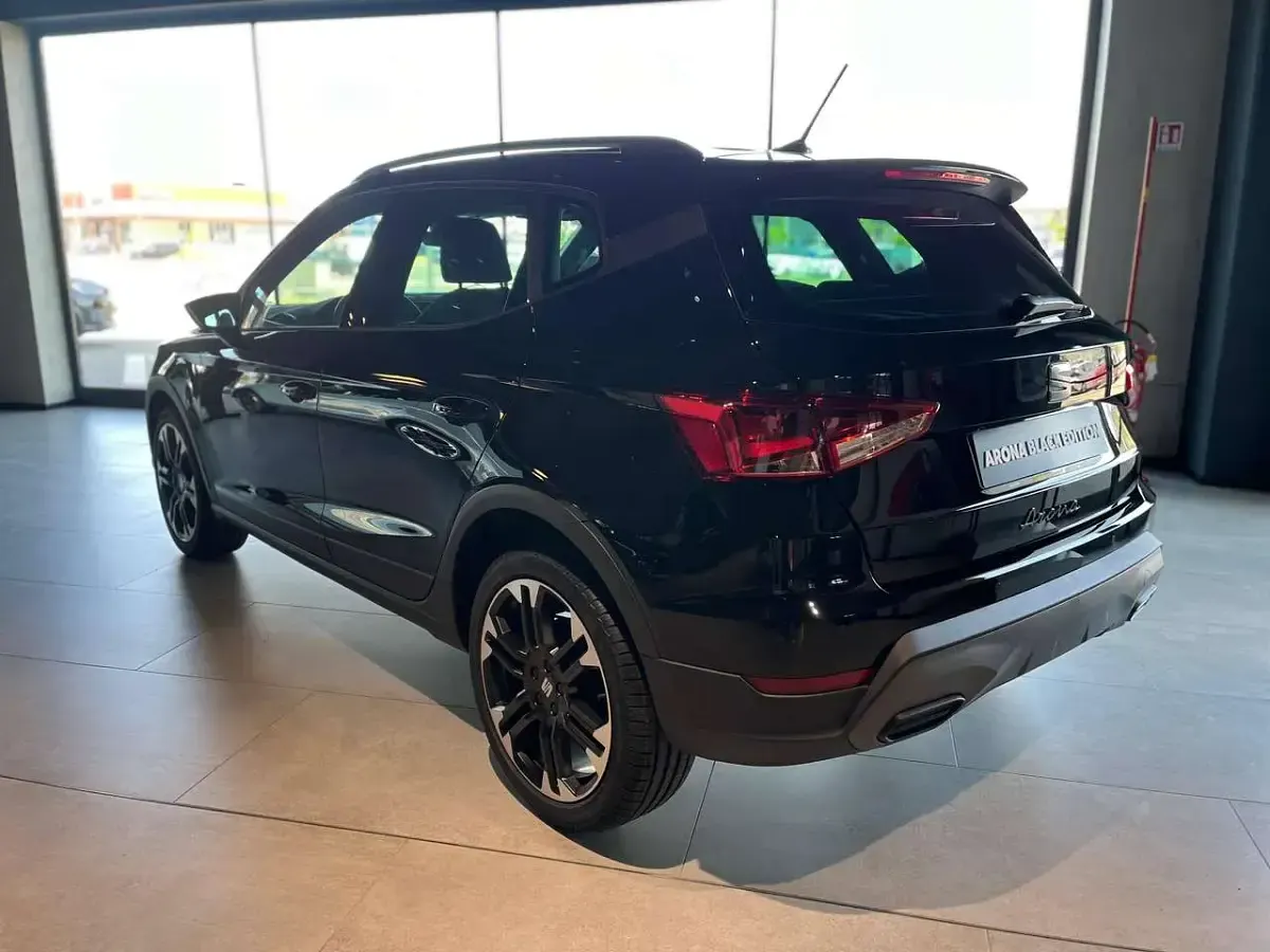 Nuova Seat Arona Black Edition 95 CV (69 kW) 2026 Nero SUV
