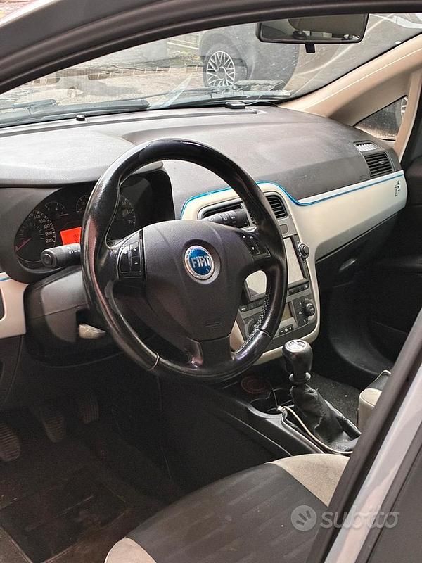 Usata Fiat Punto 2004 Grigio Utilitaria