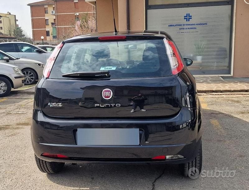 Usata Fiat Grande Punto Lounge 77 CV (56 kW) 2014 Nero Utilitaria