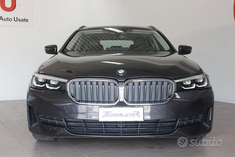Usata BMW 520 Efficient Dynamics 190 CV (139 kW) 2021 Grigio scuro Station wagon