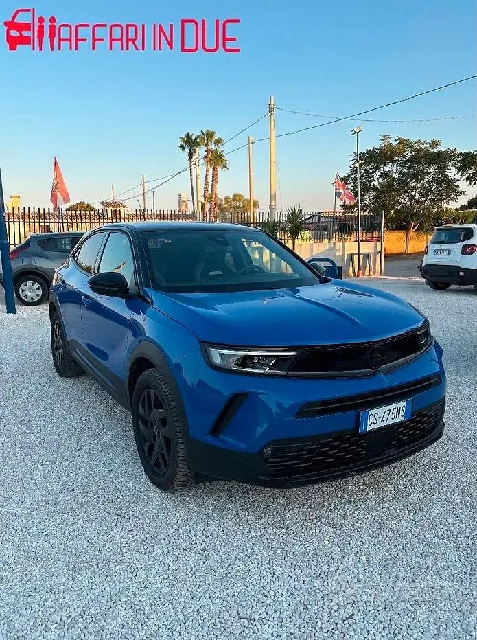 Usata Opel Mokka 101 CV (74 kW) 2024 Bluazzurro SUV