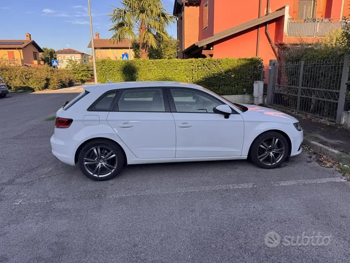 Usata Audi A3 110 CV (80 kW) 2015 Berlina