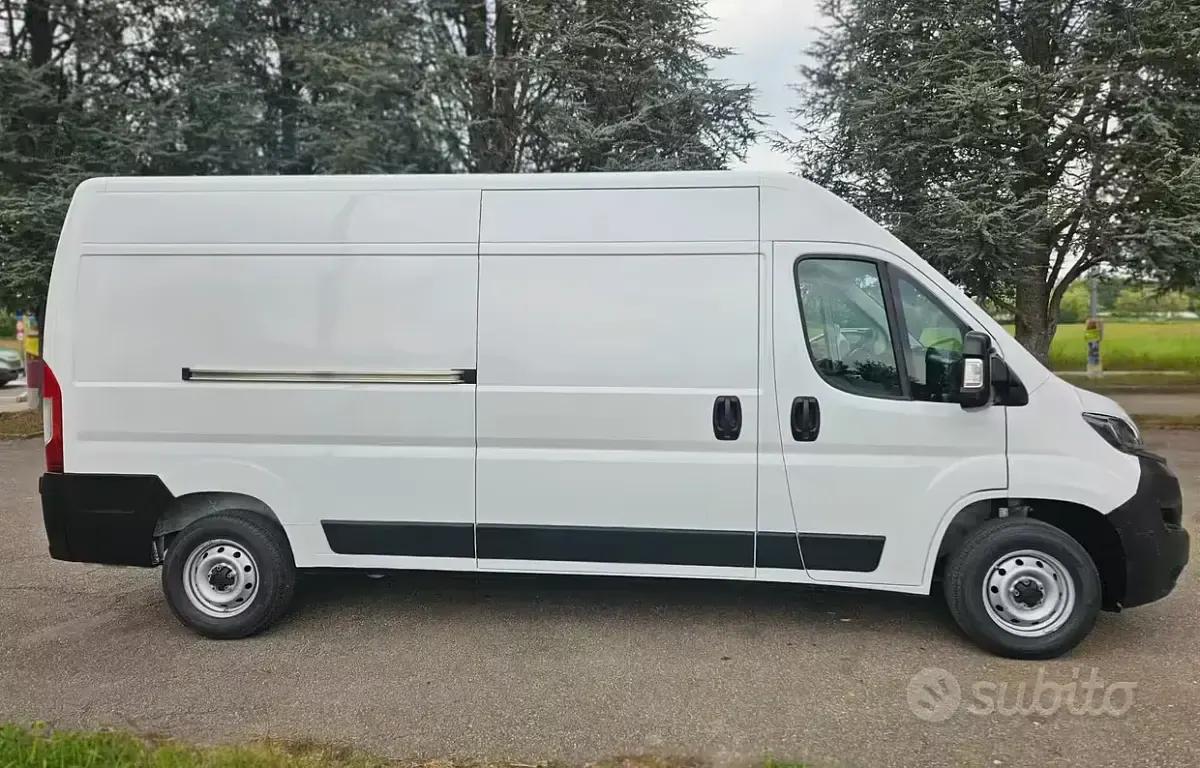 Usata Fiat Ducato 140 CV (102 kW) 2023 Bianco Furgone