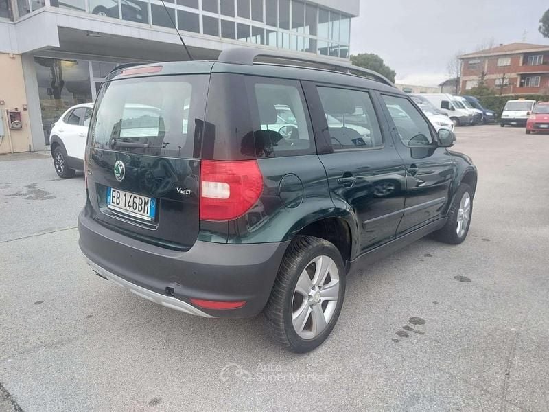 Usata Skoda Yeti 140 CV (102 kW) 2010 Verde SUV