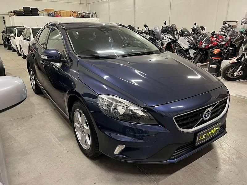 Usata Volvo V40 CC Kinetic 114 CV (83 kW) 2015 Blu Station wagon