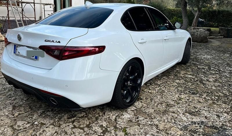 Usata Alfa Romeo Giulia Super 190 CV (139 kW) 2018