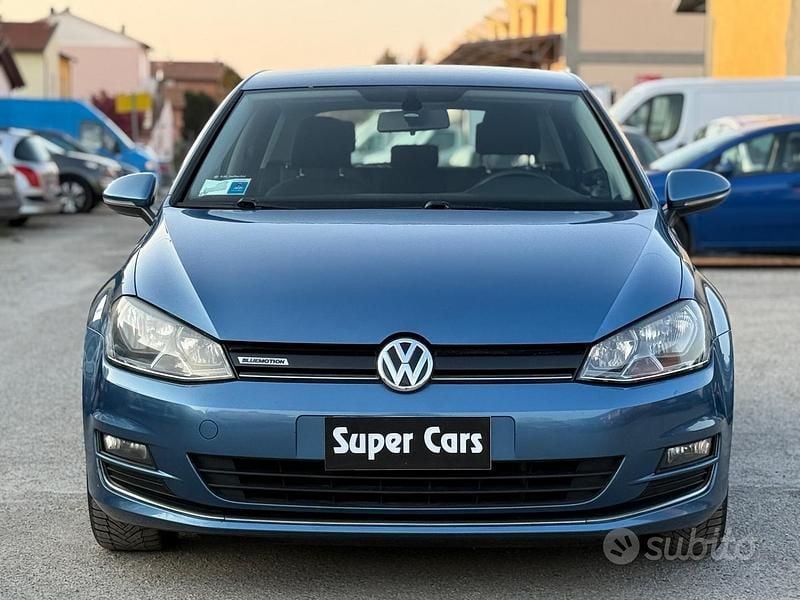 Usata VW Golf VII Highline 110 CV (80 kW) 2016 Blu/azzurro Berlina