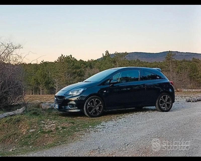 Usata Opel Corsa OPC 150 CV (110 kW) 2016 Utilitaria