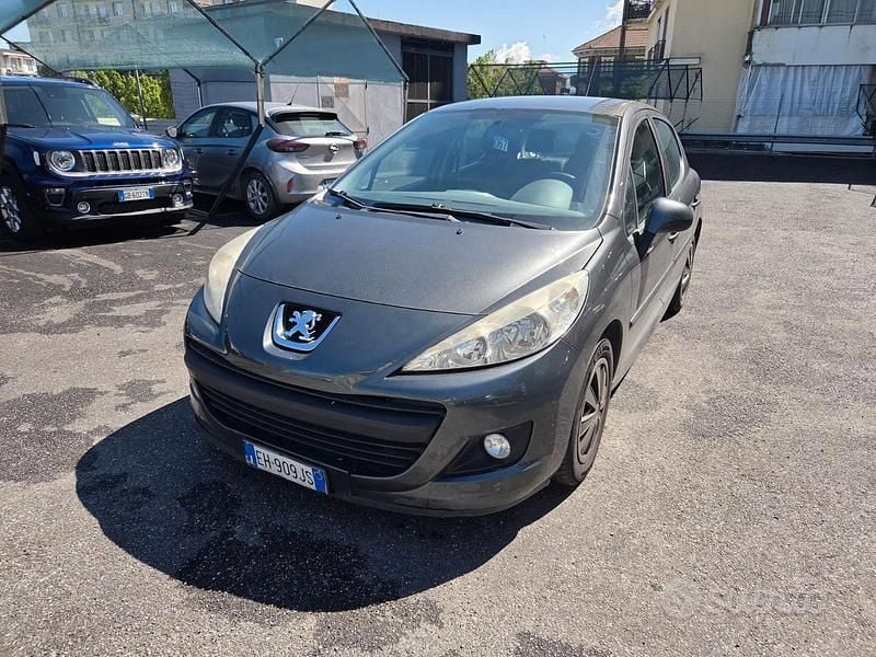 Usata Peugeot 207 95 CV (69 kW) 2011 Grigio Berlina