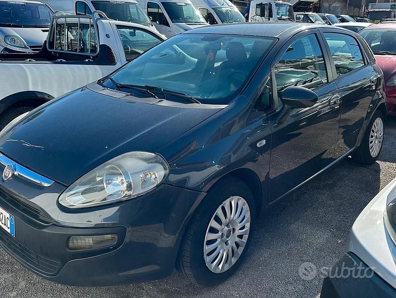 Usata Fiat Punto Evo Dynamic 75 CV (55 kW) 2010 Grigio Utilitaria