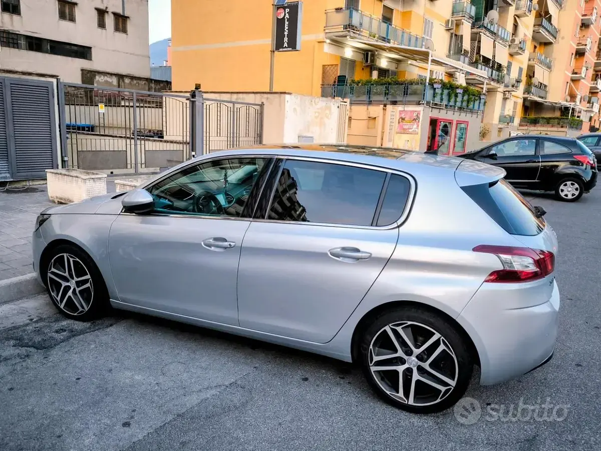 Usata Peugeot 308 Allure 120 CV (88 kW) 2015 Grigio Berlina