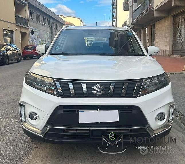 Usata Suzuki Vitara 129 CV (94 kW) 2021 Bianco Berlina