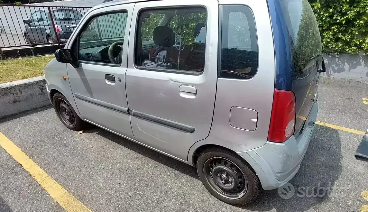 Usata Opel Agila 75 CV (55 kW) 2004 Monovolume