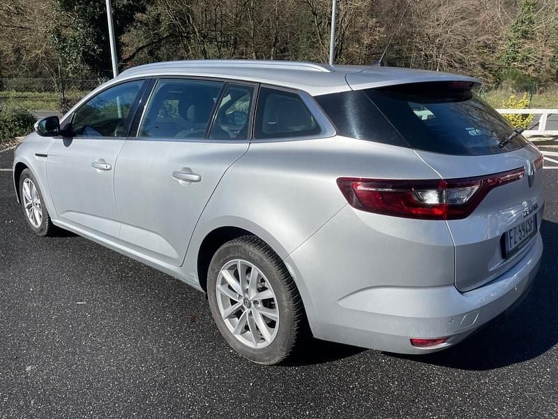 Usata Renault Mégane GrandTour 115 CV (84 kW) 2019 Argento Station wagon