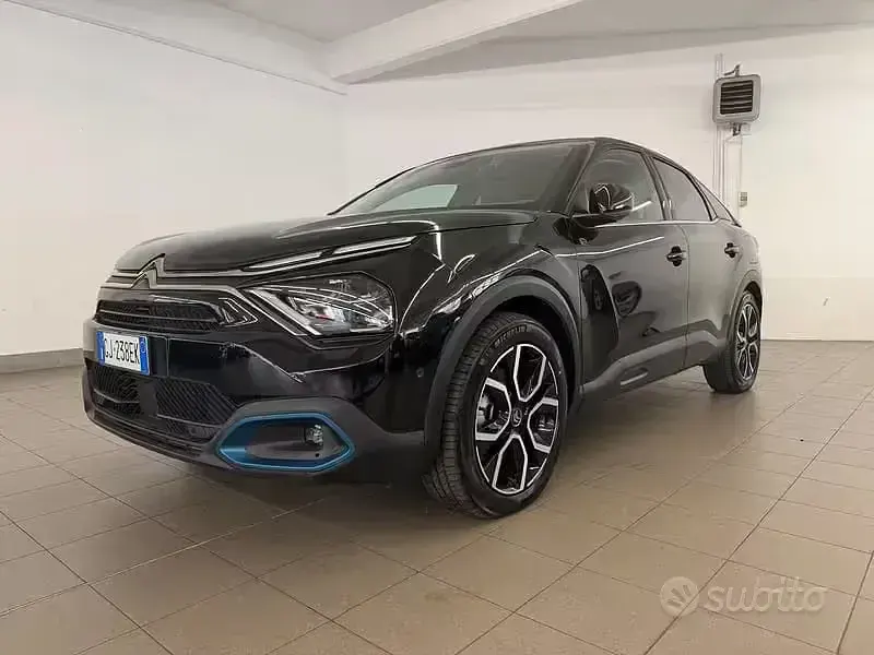Usata Citroën e-C4 Shine 100 kW (136 CV) 2022 Nero Berlina