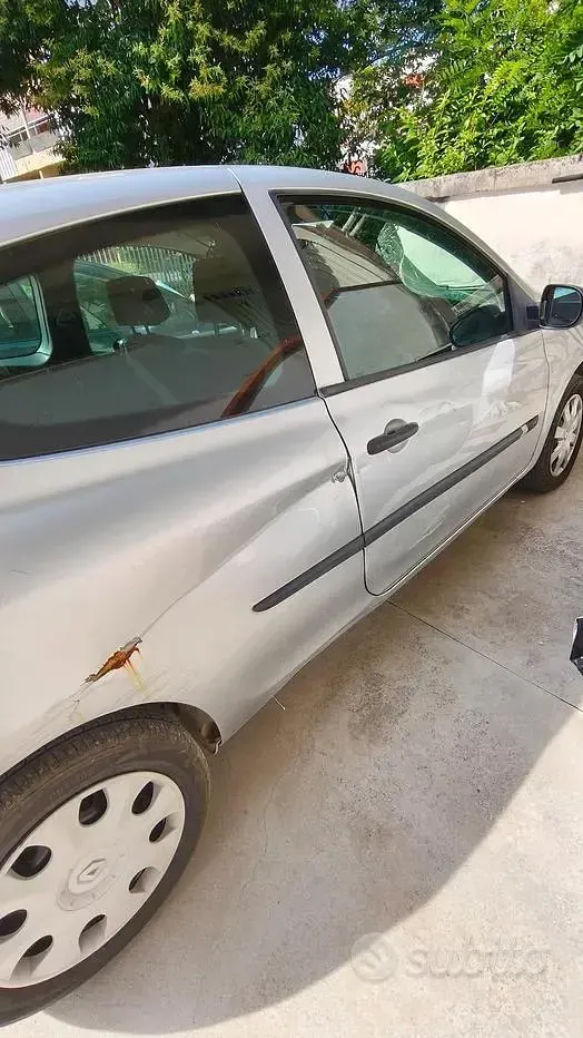 Usata Renault Clio 2006 Grigio Utilitaria